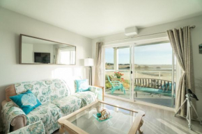 Waters Edge 208